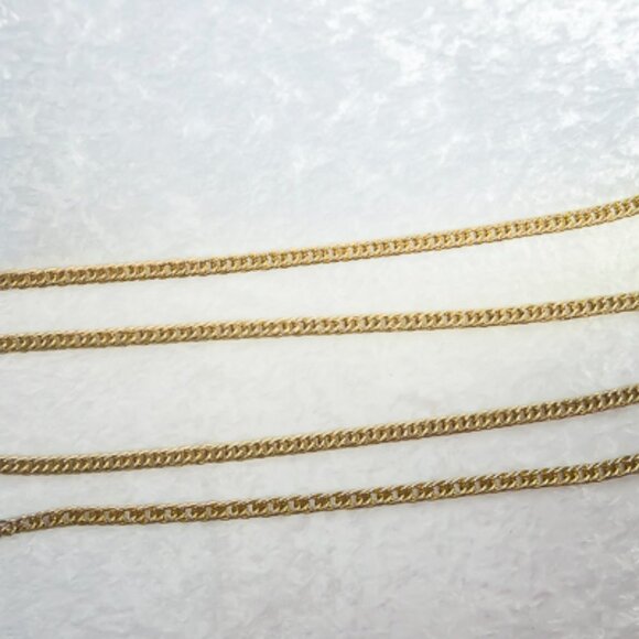 VINTAGE DOUBLE CURB Chain Gold Tone Necklace with hammered links - Picture 4 of 5
